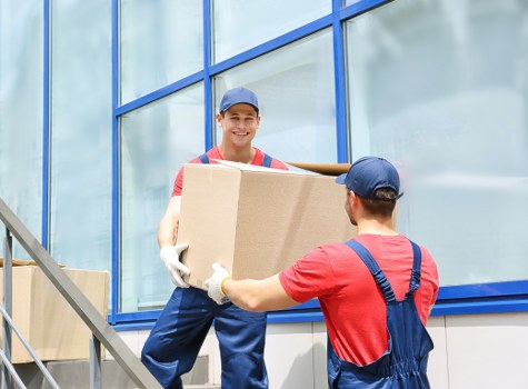 Local movers handling a family home move in Streatham